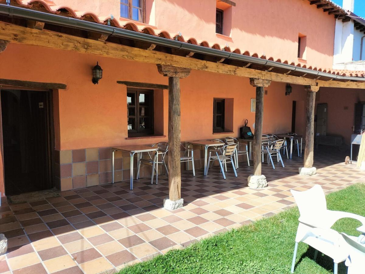 Albergue Don Camino Villalcazar de Sirga Bagian luar foto
